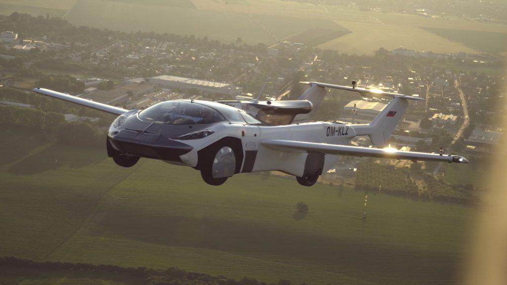 Létající auto s motorem BMW