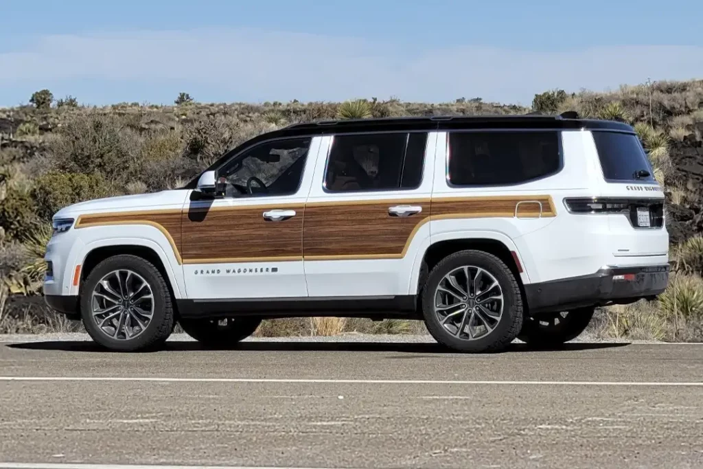 Nyní má Jeep Grand Wagoneer 2022 skutečné luxusní prvky