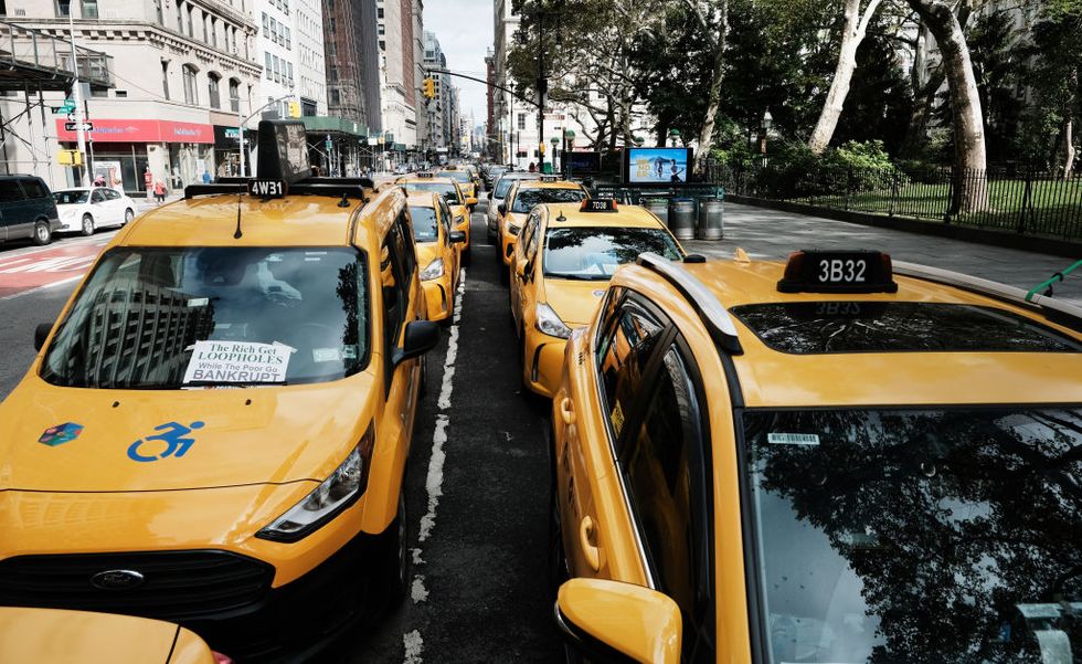 Taxi bude jezdit pod Uber