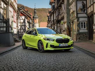 Německá automobilka BMW aktualizuje a vydává nový model M135i xDrive