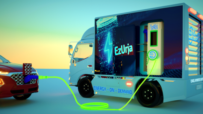 Indický startup Ez4EV přišel s nápadem na solární nabíjecí EV dodávku. Uvnitř se nachází integrovaná baterie