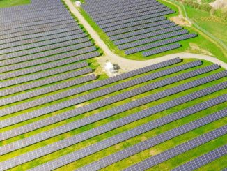 Podle IEA (International Energy Agency) - Mezinárodní energetické společnosti má solární poptávka v letošním roce dosáhnout hodnoty téměř 200 GW