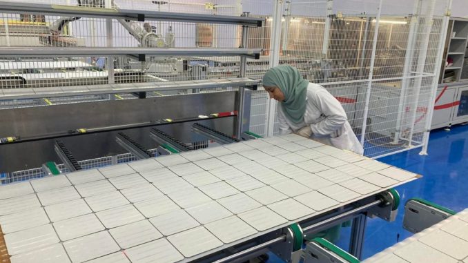 V Alžírsku začala fungovat nová továrna na solární moduly. Jedná se o čtvrtou továrnu svého druhu v zemi