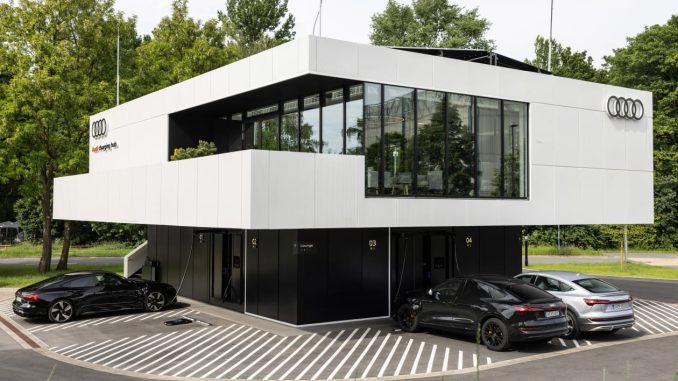 Automobilka Audi chce po testování nabíjecích stanic expandovat i do jiných zemí Evropy