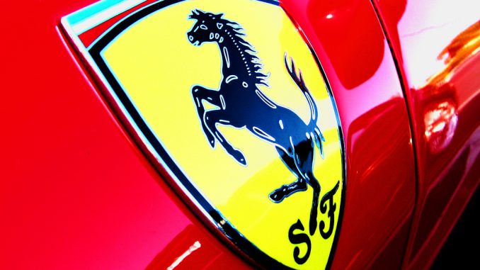 Italská automobilka Ferrari chce do konce dekády mít prodeje elektromobilů na metě 40 % a výše