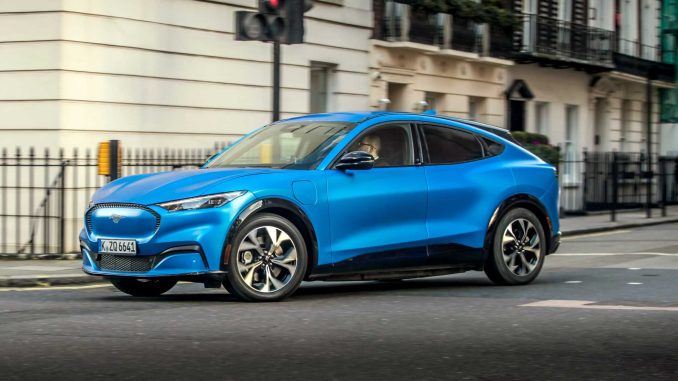 Nová generace elektromobilů Ford s novou architekturou se začne vyrábět koncem tohoto desetiletí v továrně ve španělském městě Valencie