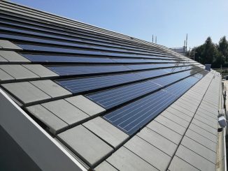 Estonský start up Solarstone vyvinul dva solární panely s účinností až 19,5 %. Nedávno zajistil finance na rozšíření prodeje po celé Evropě