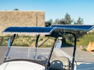Startup Capsolar z kanadského Quebecu vyvinul solární panel přizpůsobitelný pro nízkorychlostní elektrická vozidla