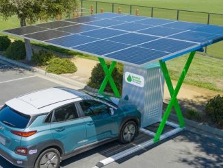 Společnost Paired Power uvedla nový solární kryt PairTree o výkonu 5 kW měří 3,2 m x 5,2 m x 3,7 m. Pojme až 10 bifaciálních solárních panelů