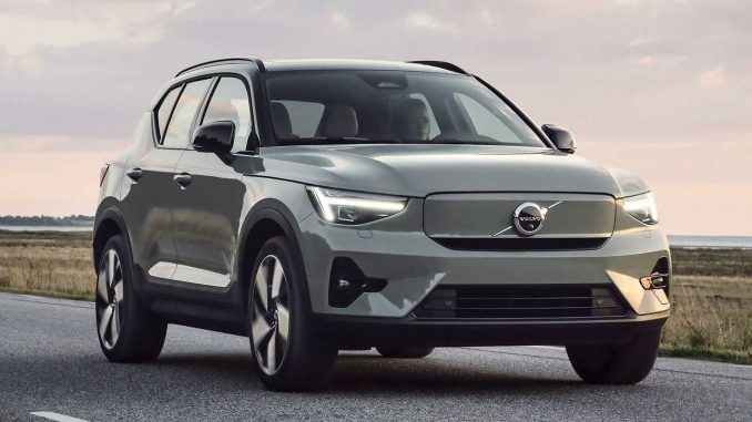 Nedávná žádost o ochrannou známku naznačuje, že by se malé elektrické SUV švédské automobilky Volvo mohlo jmenovat EX30