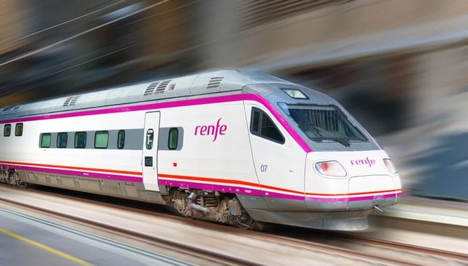 Nový program umožní cestujícím získat bezplatné jízdenky na cesty vlakem po celém Španělsku nejspíš do konce roku 2023.