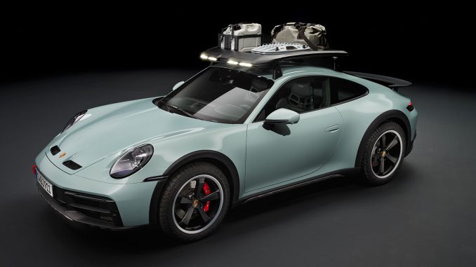Nové terénní Porsche 911 Dakar, omezené na pouhých 2 500 exemplářů, je vybavené výkonem z modelu 911 GTS a užitečnou světlou výškou