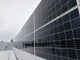 Vědci v Singapuru sestrojili vícevrstvou fotovoltaickou stěnu typu plug-and-play, kterou lze instalovat bez lešení