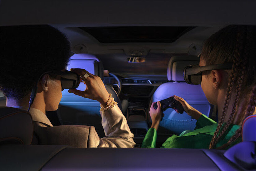 V roce 2019 Audi oznámilo, že rozšíří herní zážitky ve virtuální realitě do svých vozů