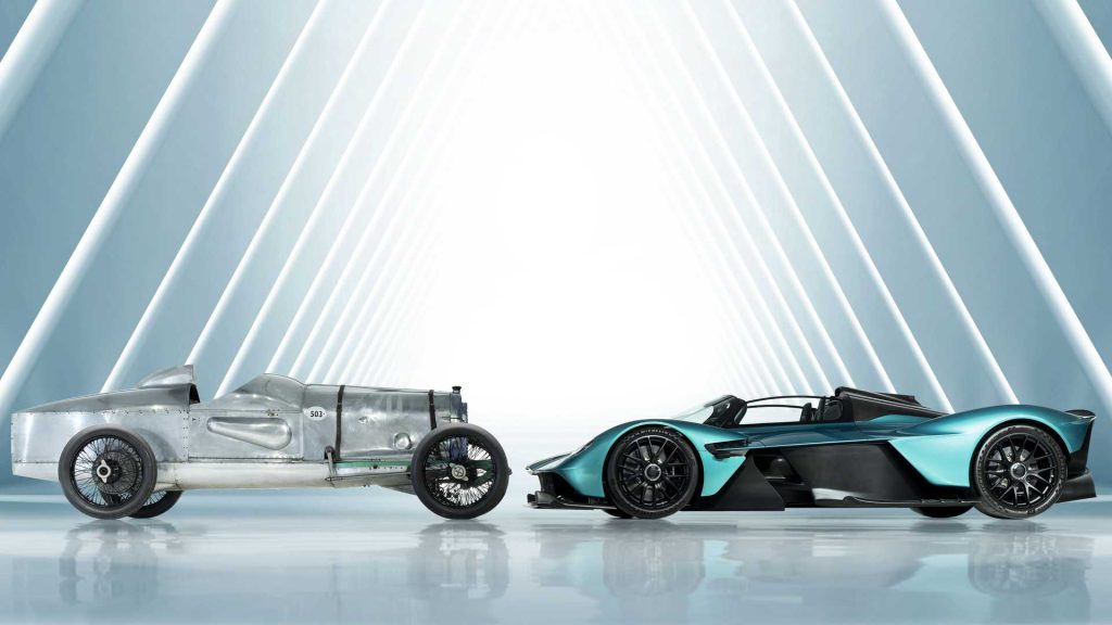 V roce 2023 se také dočkáme prvního modelu nové generace sportovních vozů, která slibuje "další posílení zaměření značky Aston Martin na ultra-luxus, vysoký výkon a intenzitu jízdy"