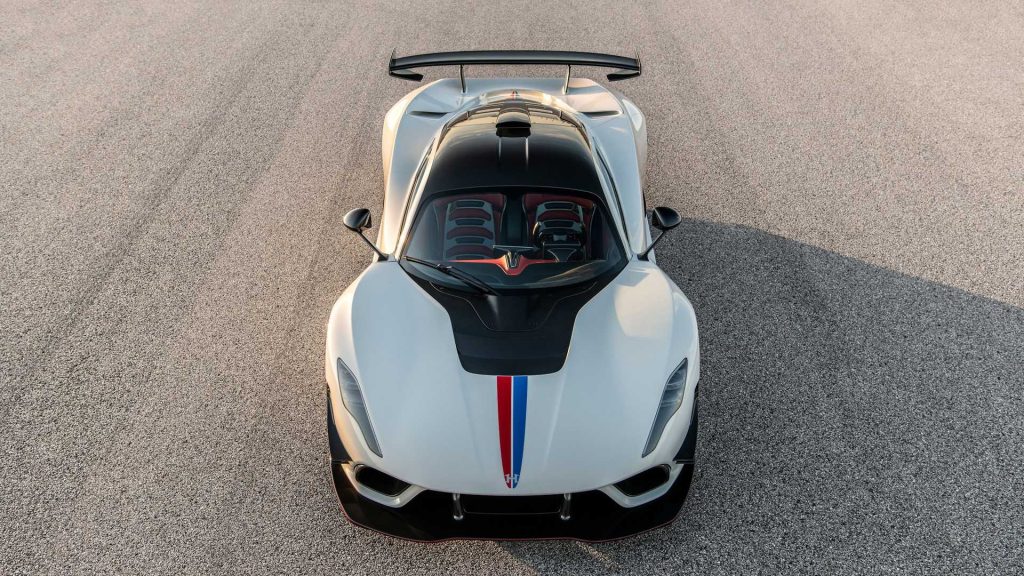 Nový Venom F5 zaměřený na okruhy pohání dvakrát přeplňovaný motor V8 "Fury" o objemu 6,6 l od společnosti Hennessey