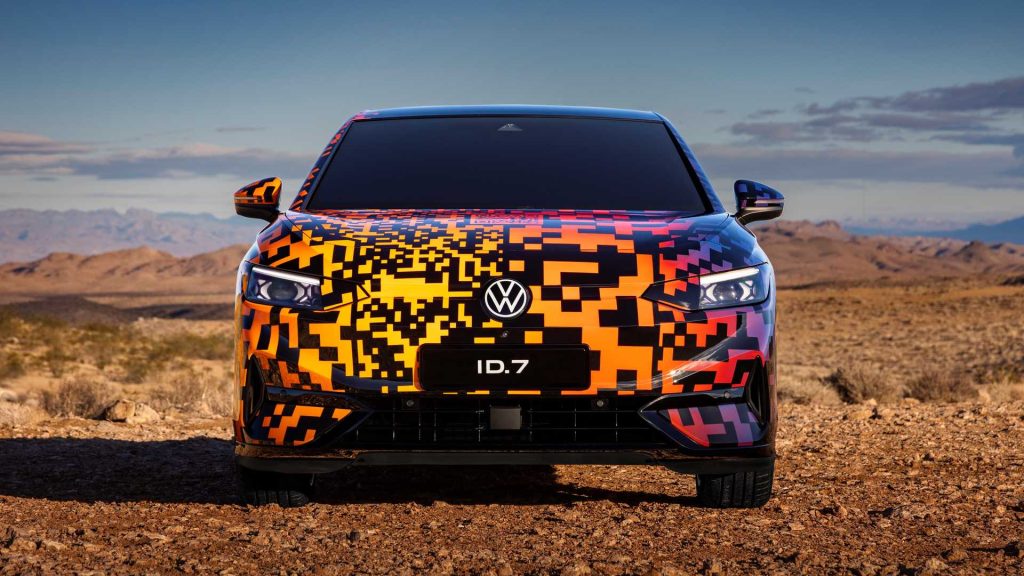 Volkswagen ID.7 se připojí k americké nabídce VW a svou maskovanou premiéru si odbude tento týden na veletrhu CES v Las Vegas