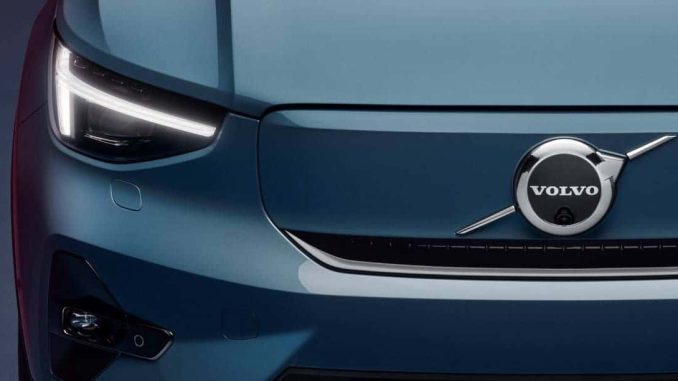 Volvo v listopadu 2022 představilo model EX90 a upozornilo také na premiéru nového elektromobilu EX30, která se má konat v roce 2023
