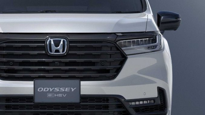Honda ukončila výrobu modelu Odyssey JDM na konci roku 2021. Nyní se vrátí jako e:HEV ABsolute EX Black Edition a začne s výrobou v Číně