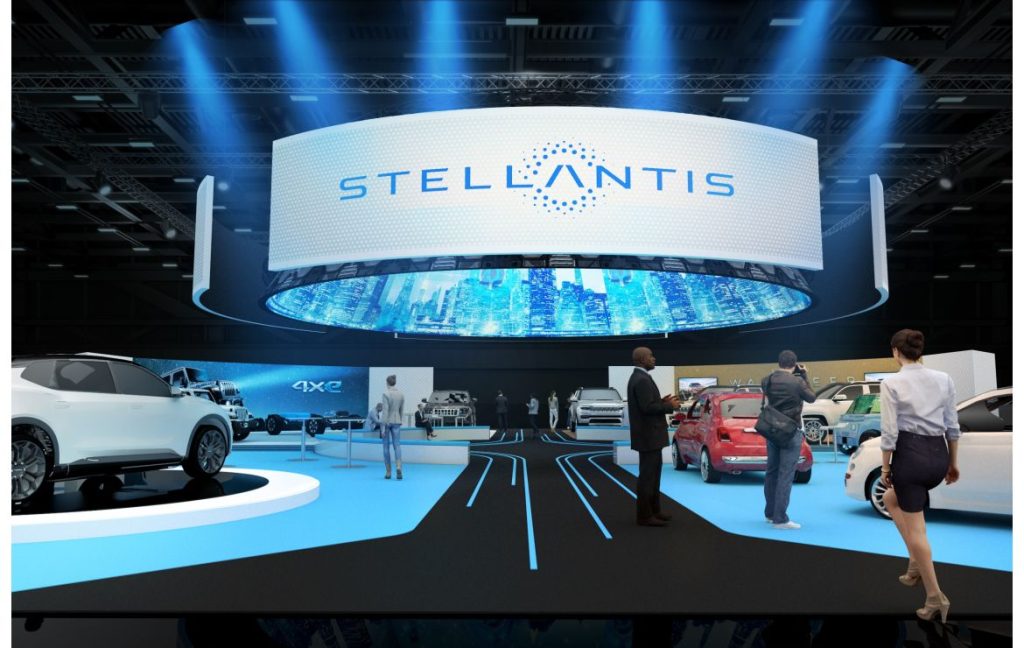 Společnost Stellantis uvedla, že e-paliva jsou součástí jejího "souboru nástrojů" pro boj proti změně klimatu a snižování emisí