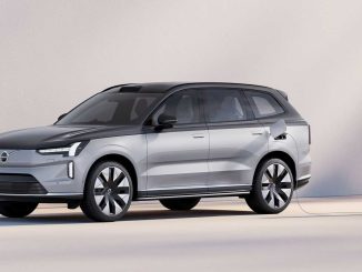 Ti, kteří chtějí více pohodlí, mají nyní k dispozici čtyřmístné SUV s názvem EX90 Excellence, kterou Volvo odhalilo na autosalonu v Šanghaji