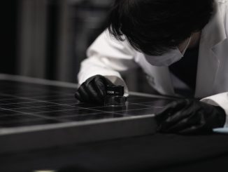 Výzkumníci spolupracující s Evropskou komisí vyvinuli novou metodu výpočtu uhlíkové stopy fotovoltaických modulů