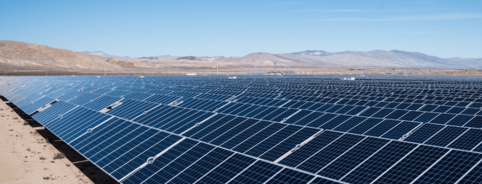 Ve své dlouhodobé růstové strategii oznámené tento týden společnost AES uvedla, že do konce roku 2027 chce do svého portfolia přidat 25-30 GW solárních, větrných a skladovacích zdrojů