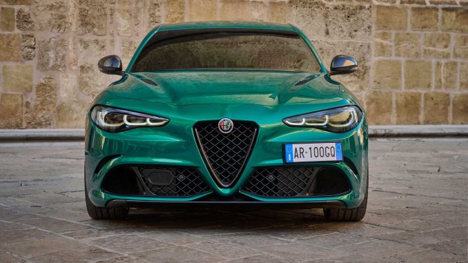 Nový elektromobil Alfa Romeo Quadrifoglio započne bezemisní éru a nahradí dnešní výkonné modely Giulia a Stelvio s motory V6