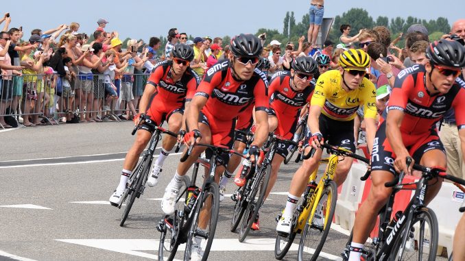 Tour de France, známý také jako Grande Boucle, je nejprestižnější cyklistický závod na světě. Koná se každý rok v létě a letos slaví 120 let