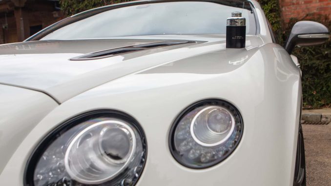 Bentley oznámil, že vytvořil novou vůni pro muže, která se údajně inspirovala modely Blackline této britské luxusní značky