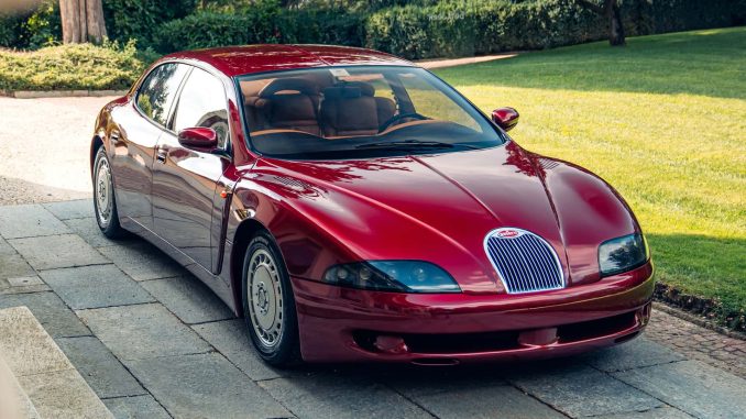 Před třiceti lety se automobilový průmysl stal svědkem premiéry vozu Bugatti EB112 na ženevském autosalonu. Nikdy se nezačal vyrábět