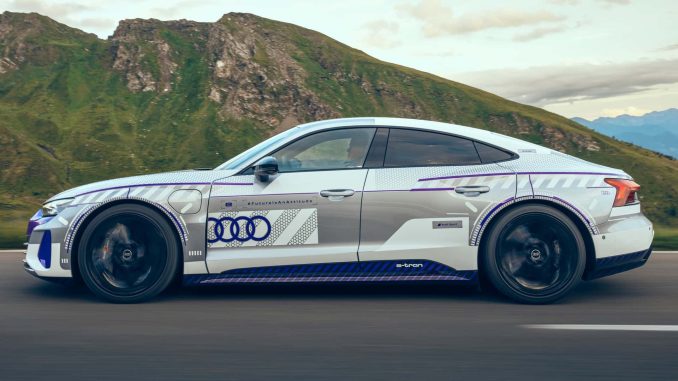 Audi RS E-Tron GT Ice Race Edition se představilo u příležitosti 40. výročí založení společnosti. Vyrobí se pouze 99 kusů