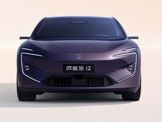 Avatr, společný podnik čínských automobilek Changan, CATL a Huawei, v německém Mnichově odhalil svůj druhý elektromobil s označením 12