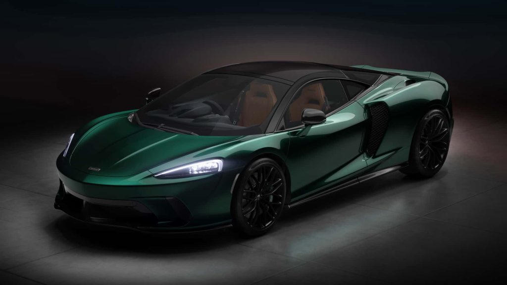 Zelená XP na McLaren GT se objevila na prototypu silničního vozu F1
