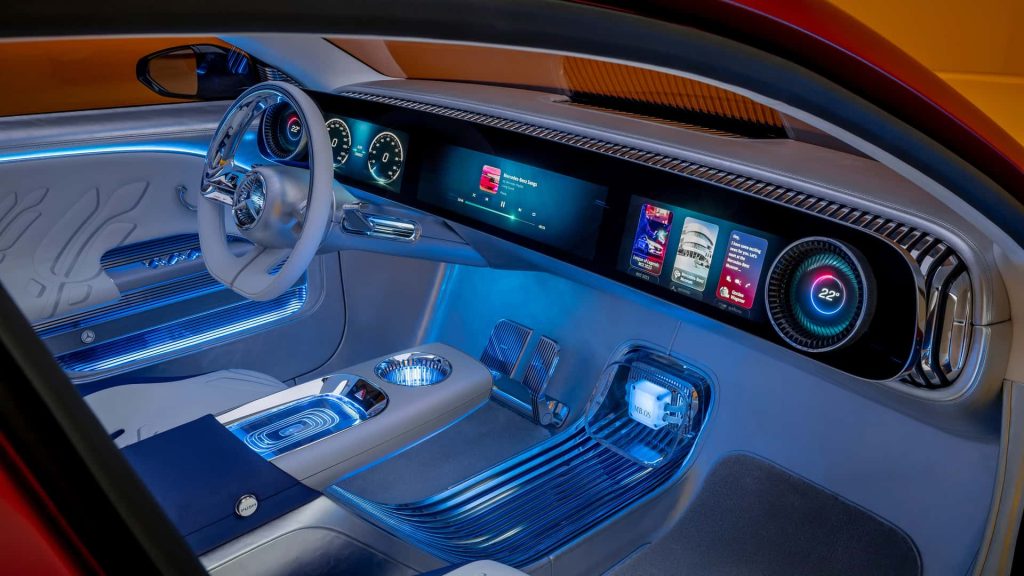 Nejzřetelnějším prvkem konceptu Mercedes-Benz třídy CLA má být obrovský informační a zábavní systém Superscreen