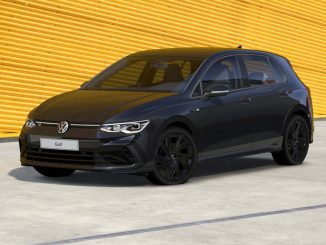 Volkswagen Golf Black Edition debutoval ve Velké Británii, aby ztmavil oblíbený hatchback. Nyní je v prodeji od 39 895 dolarů