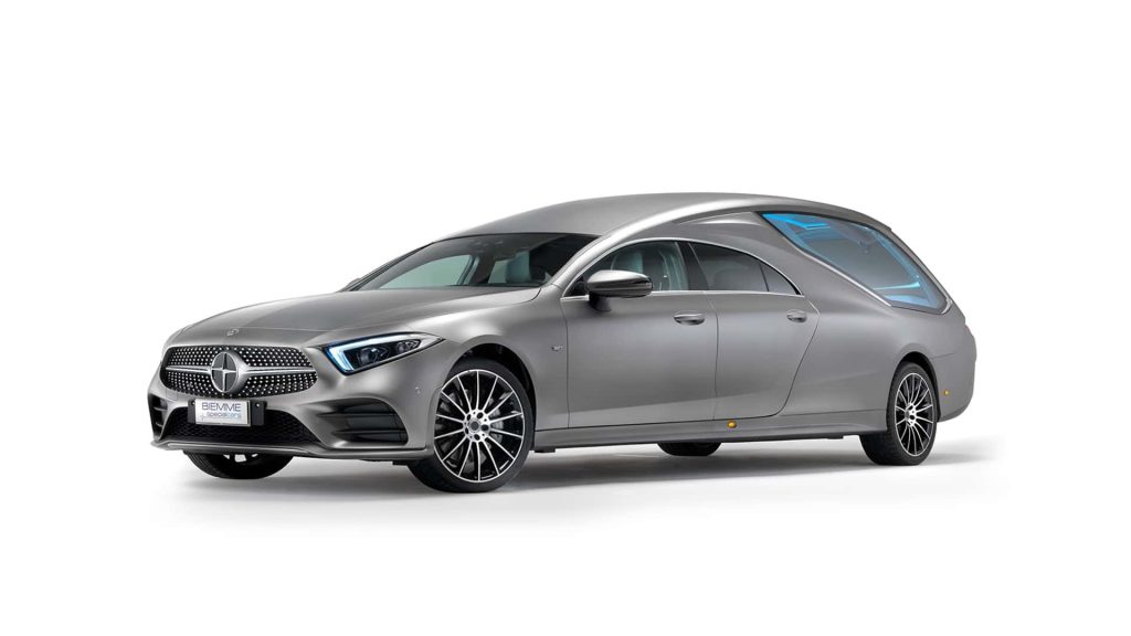 Mercedes CLS s názvem "Aymon" prošel procesem přeměny na pohřební vozidlo
