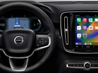 Apple CarPlay a Android Auto jsou v poslední době ve světě aut kontroverzní témata. Některé automobilky technologie zruší, Volvo však ne