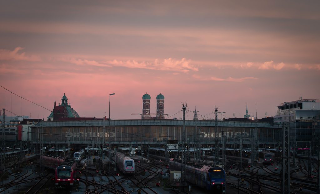 Mezi nejvytíženějšími evropskými nádražími získalo nejnižší skóre za pohodlí zákazníků nádraží Bremen Hauptbahnhof v Německu. Připsalo si pouhých 39 bodů
