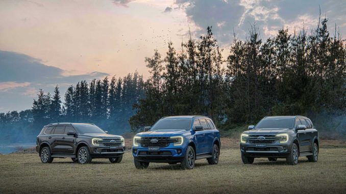 Poté, co nový Amarok přišel o platformu Volkswagen, je nyní jeho základem Ford Ranger. Modrý ovál prodává také verzi SUV s názvem Everest