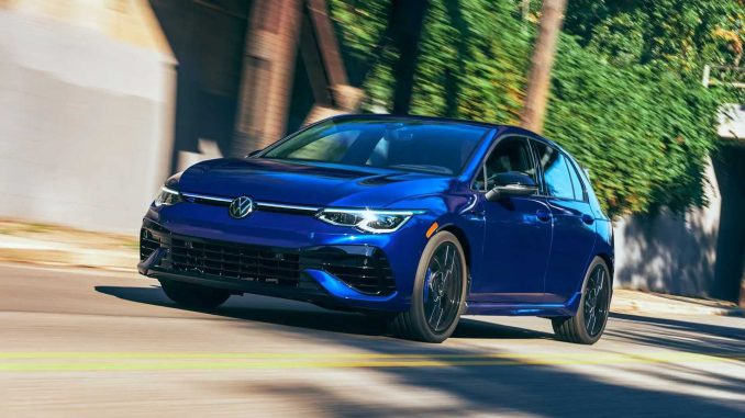 Americký Volkswagen hlásí, že jeho hatchbacky zaznamenaly nárůst prodejů. Prodej VW Golf R vzrostl v roce 2023 o neuvěřitelných 116 procent