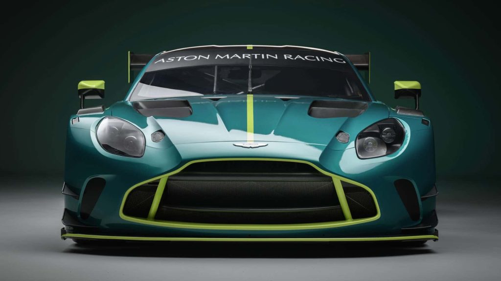 Aston Martin bez jakéhokoli varování poslal nový Vantage GT3 na trať ještě před jeho neformálním odhalením