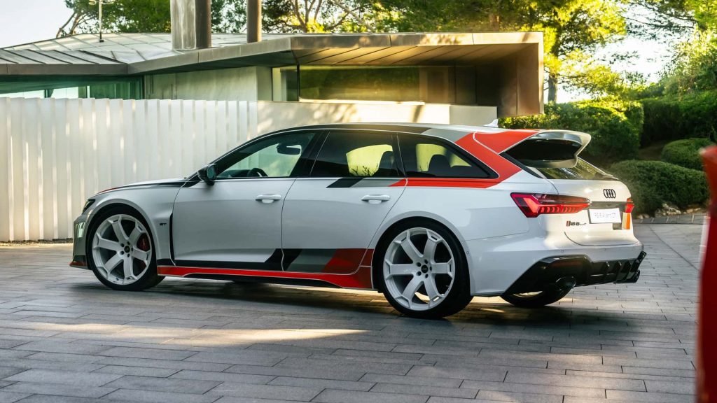 Audi RS6 Avant GT používá stejný dvakrát přeplňovaný motor V8 o objemu 4,0 litru jako Avant Performance