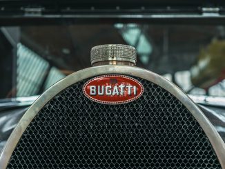 Bugatti do svého příštího vozu umístí motor V16. Náhrada za model W16 se objeví v červnu. Spalovací motor se stane součástí hybridního ústrojí