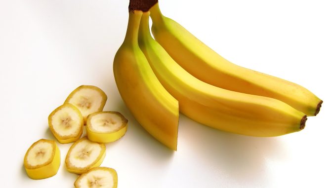 Máte rádi banány? Tak se připravte, že ceny banánů se opět zvýší. Za všechno můžou podle jednoho z odborníků klimatické změny