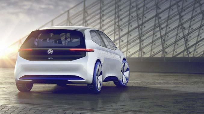 Prodej elektromobilů Volkswagen v Evropě klesl v prvních třech měsících roku téměř o čtvrtinu, protože zákazníci se vrátili k benzinu