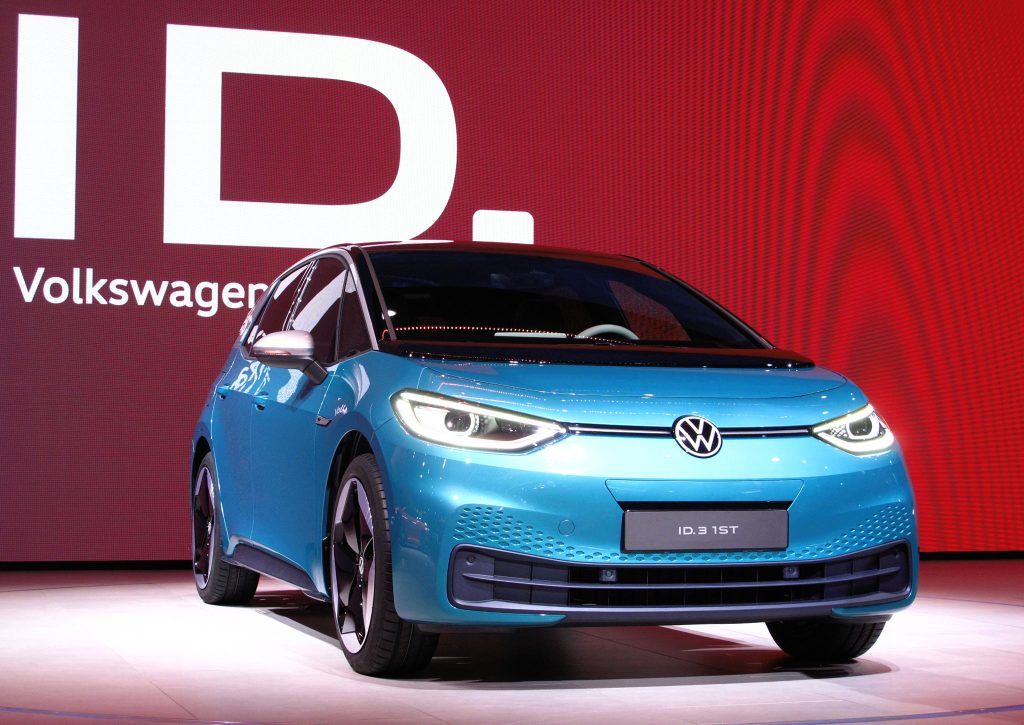 Společnost VW ve své poslední finanční zprávě z 10. dubna uvedla, že prodej plně elektrických vozidel v Evropě klesl o 24 %