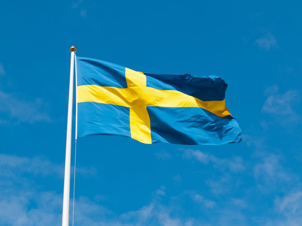 Švédsko v červnu exploduje slavnostmi uprostřed léta, z nichž mnohé vycházejí ze staletých tradic