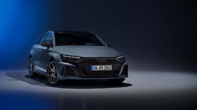 Audi RS3 vytvořilo rekord v rychlosti jízdy na okruhu v Nürburgringu a nyní přichází s faceliftem v polovině svého cyklu