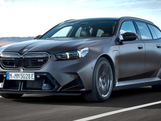 Po měsících spekulací a desítkách renderů, které se objevily na internetu, BMW konečně odtajnilo dlouho očekávaný model M5 Touring